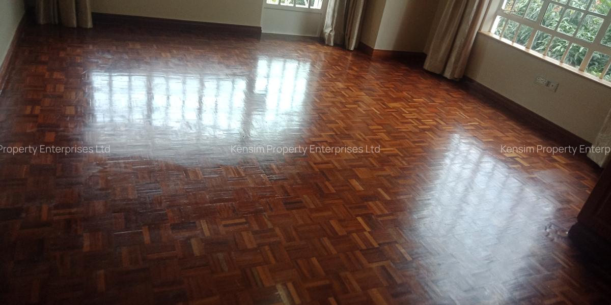 5 Bed Townhouse with En Suite in Kitisuru - 9