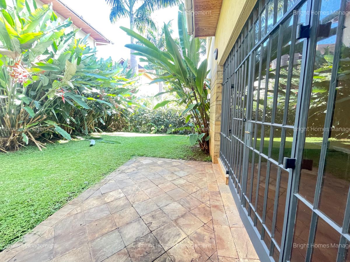 5 Bed Townhouse with En Suite in Lavington - 14