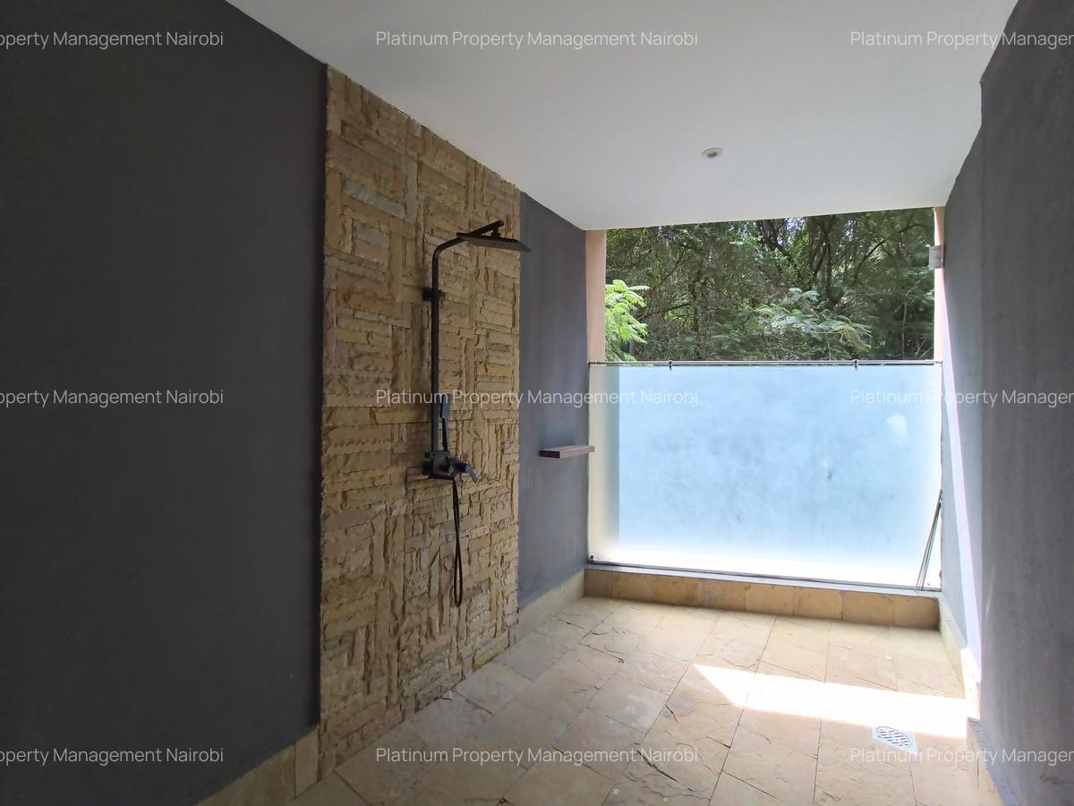 4 Bed Apartment with En Suite at Peponi Rd - 11