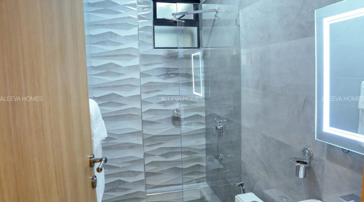 2 Bed Apartment with En Suite in Parklands - 11