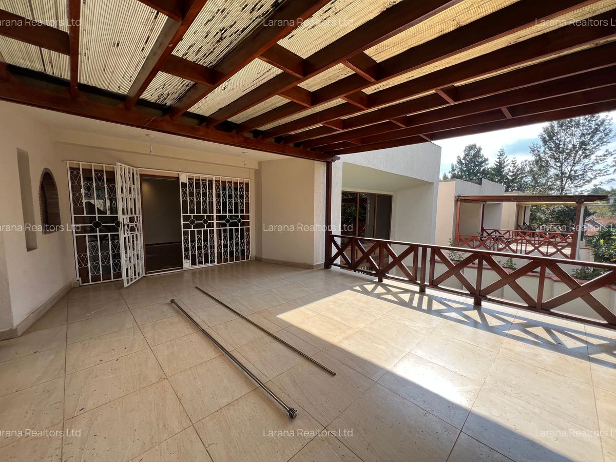 5 Bed Townhouse with En Suite at Convent Dr - 17