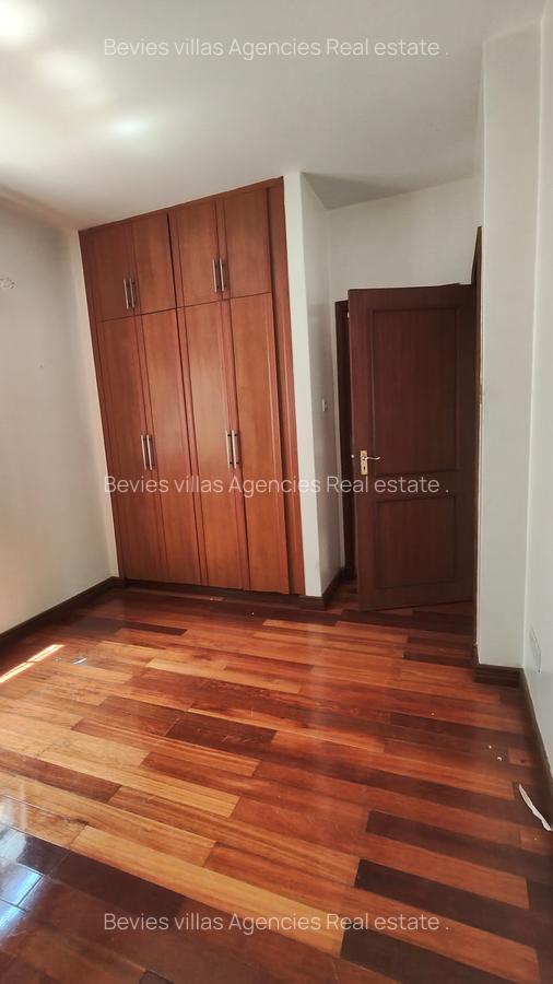 4 Bed Townhouse with En Suite at General Mathenge - 7