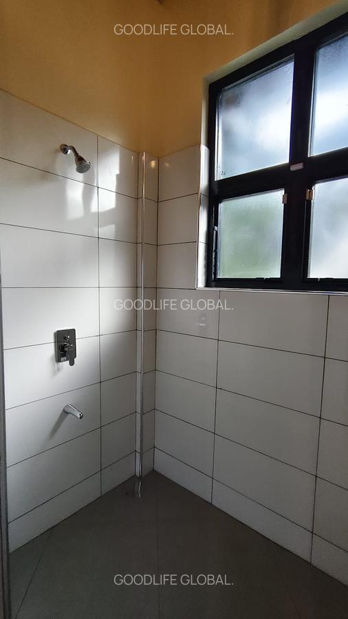 2 Bed Villa with En Suite at Kyuna - 11