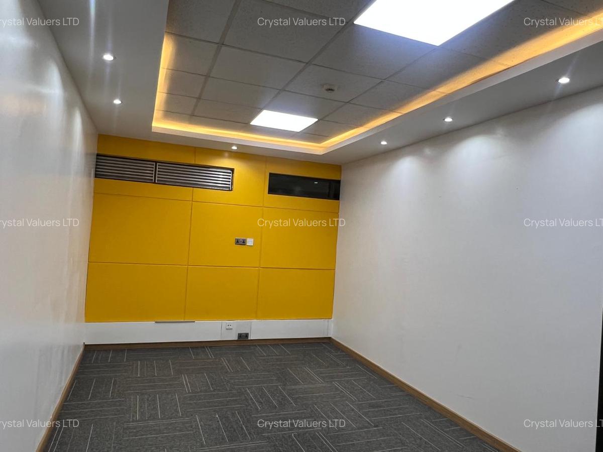 2,562 ft² Commercial Property with Backup Generator in Kilimani - 11