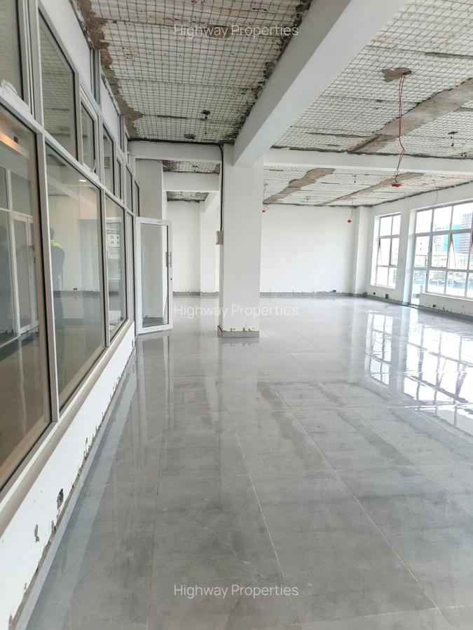 Office with Lift in Kilimani - 6