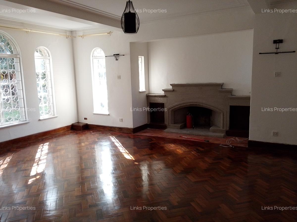 4 Bed House with En Suite at Karen - 10