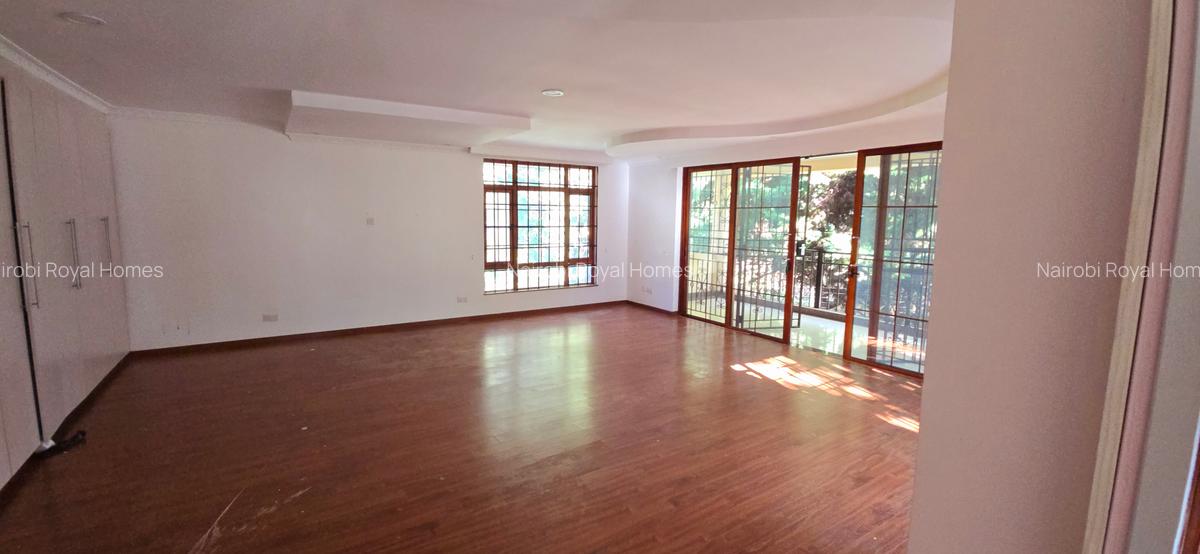 4 Bed House with En Suite at Off Mimosa Road - 12