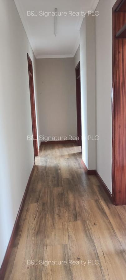 3 Bed Apartment with En Suite in Riverside - 17