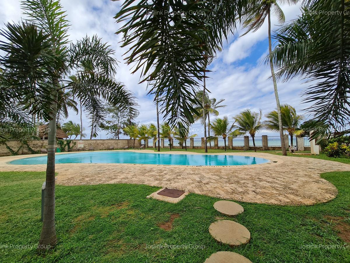 3 Bed Apartment with En Suite in Nyali Area - 11