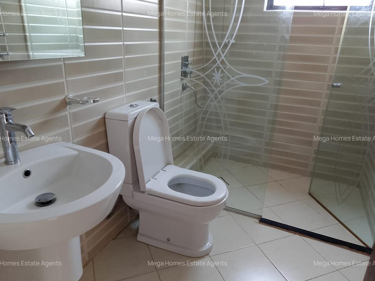 4 Bed Townhouse with En Suite in Runda - 6