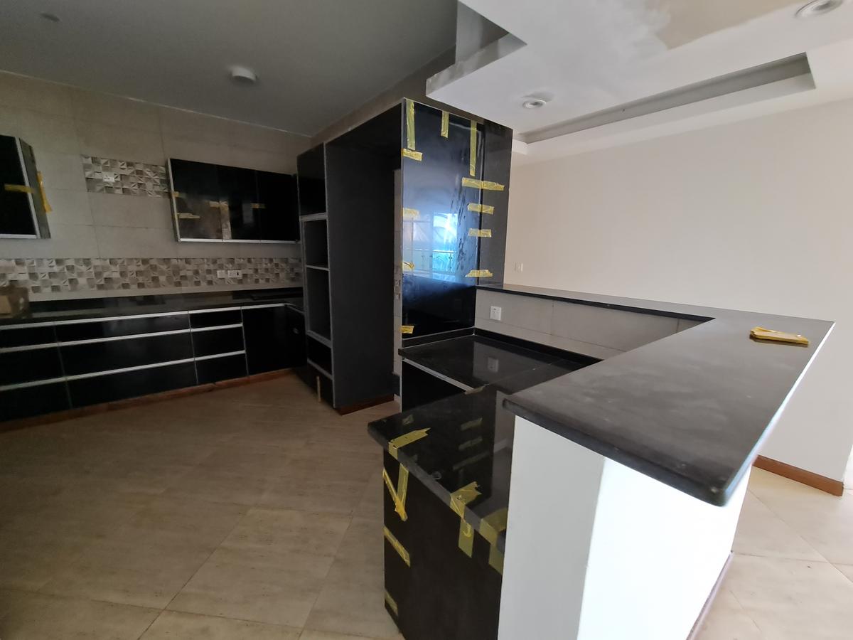 3 Bed Apartment with En Suite in Nyali Area - 13