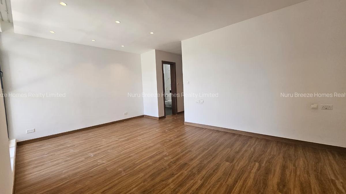 5 Bed House with En Suite in Nyari - 16