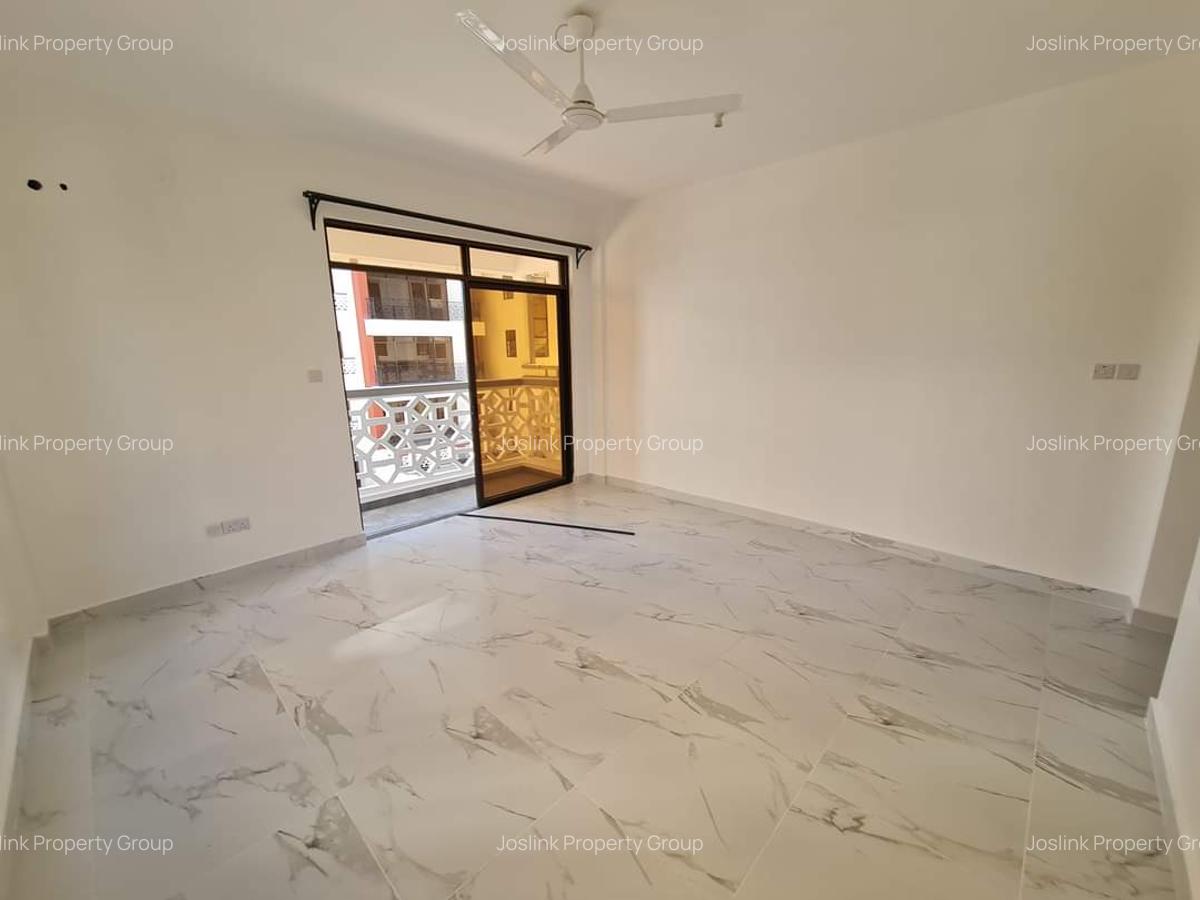 Serviced 3 Bed Apartment with En Suite in Nyali Area - 17