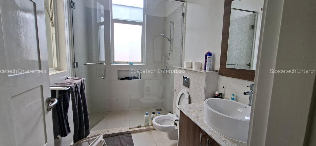 4 Bed Townhouse with En Suite in Spring Valley - 16