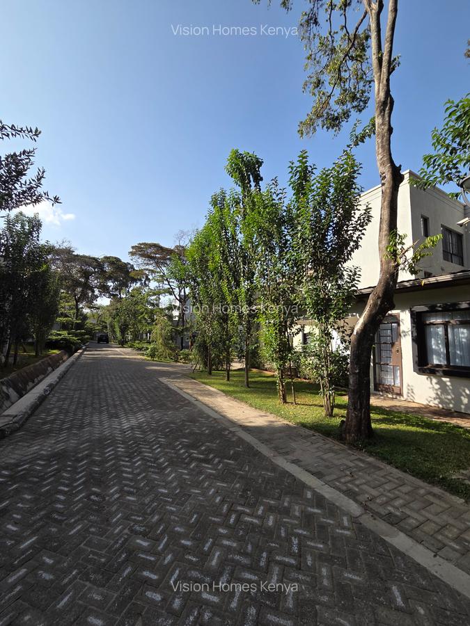 5 Bed Villa with En Suite in Karen - 20