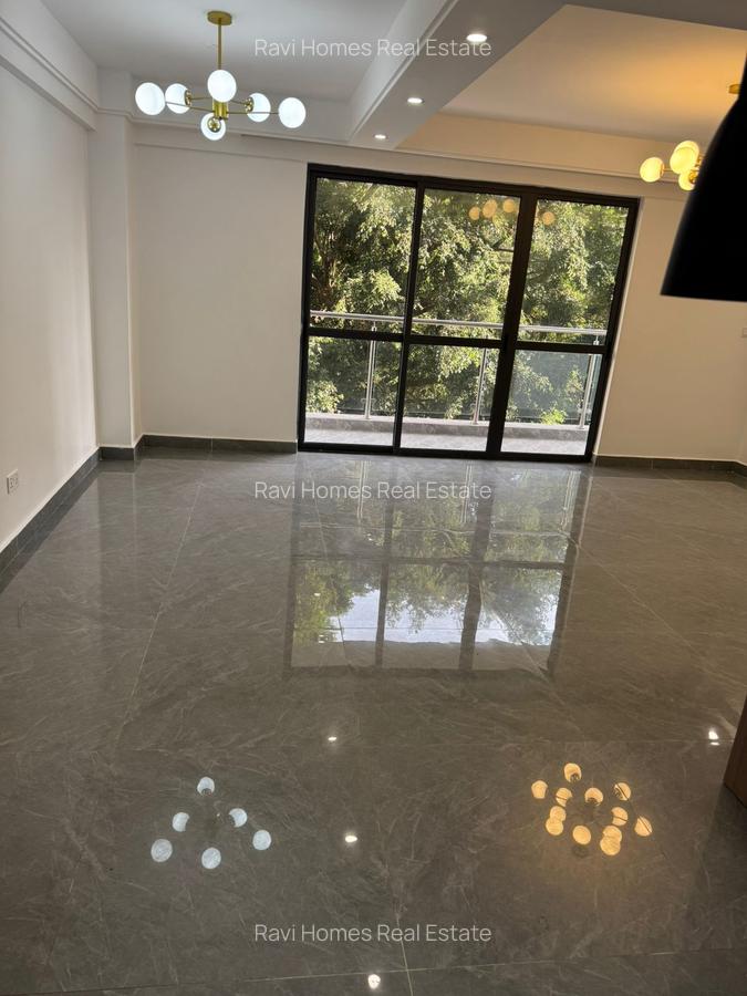 2 Bed Apartment with En Suite at Riverside Drive - 3