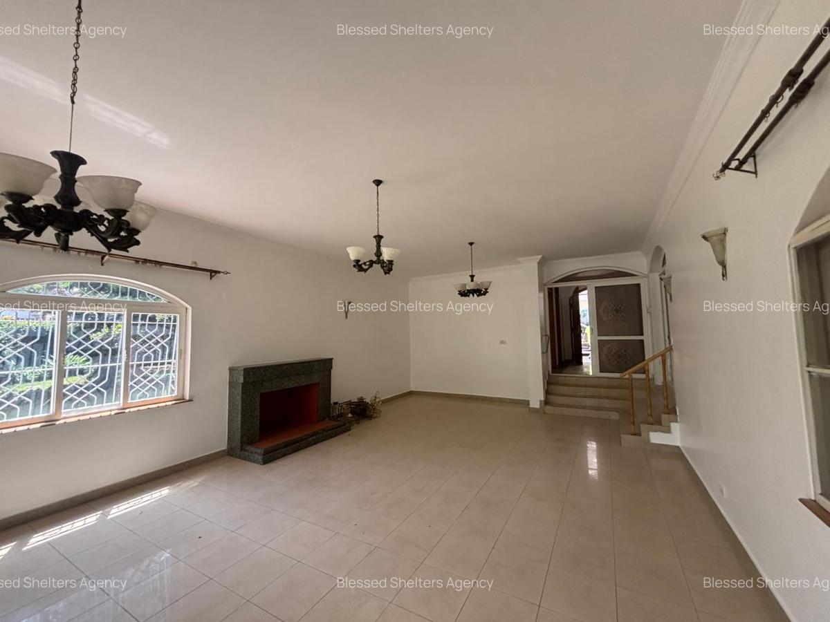 5 Bed House with En Suite in Runda - 6