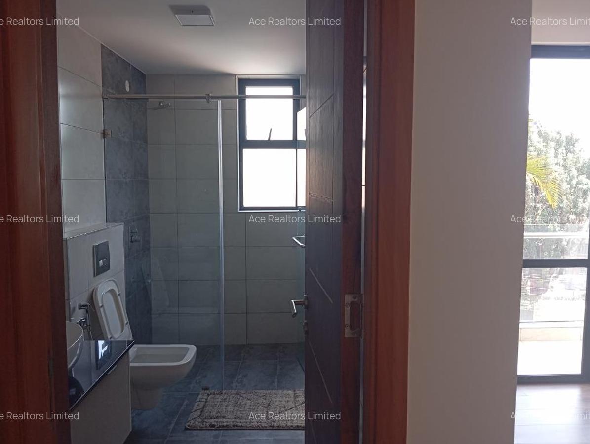 3 Bed Apartment with En Suite at Westlands - 8