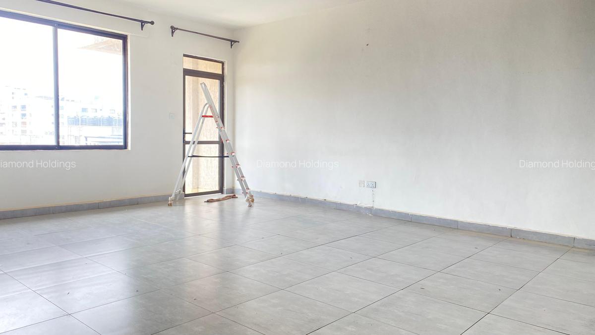 3 Bed Apartment with En Suite at Parklands - 9
