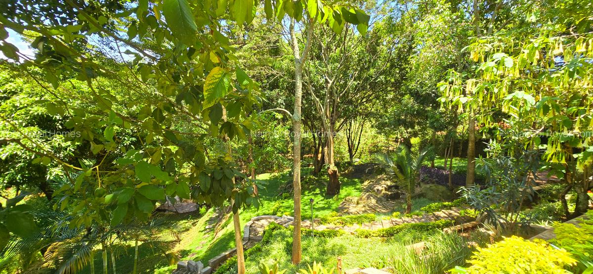 5 Bed House with En Suite at Whispers Avenue - 5