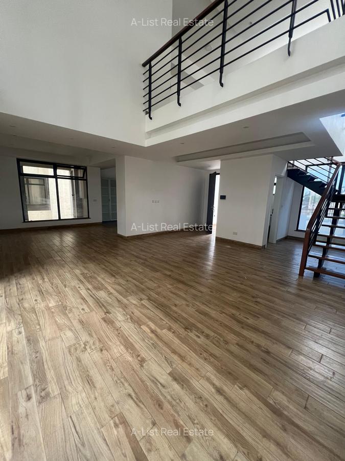 3 Bed Apartment with En Suite at Riverside Lane - 4