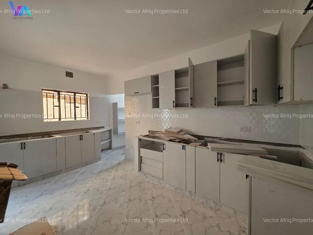 3 Bed House with En Suite in Kitengela - 8