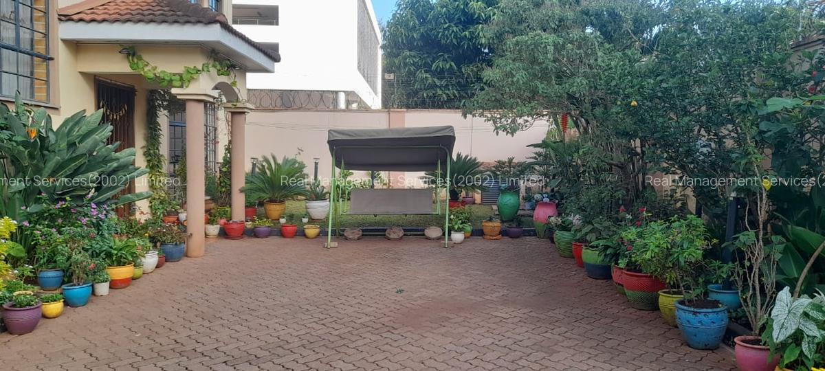 5 Bed Villa with En Suite in General Mathenge - 11