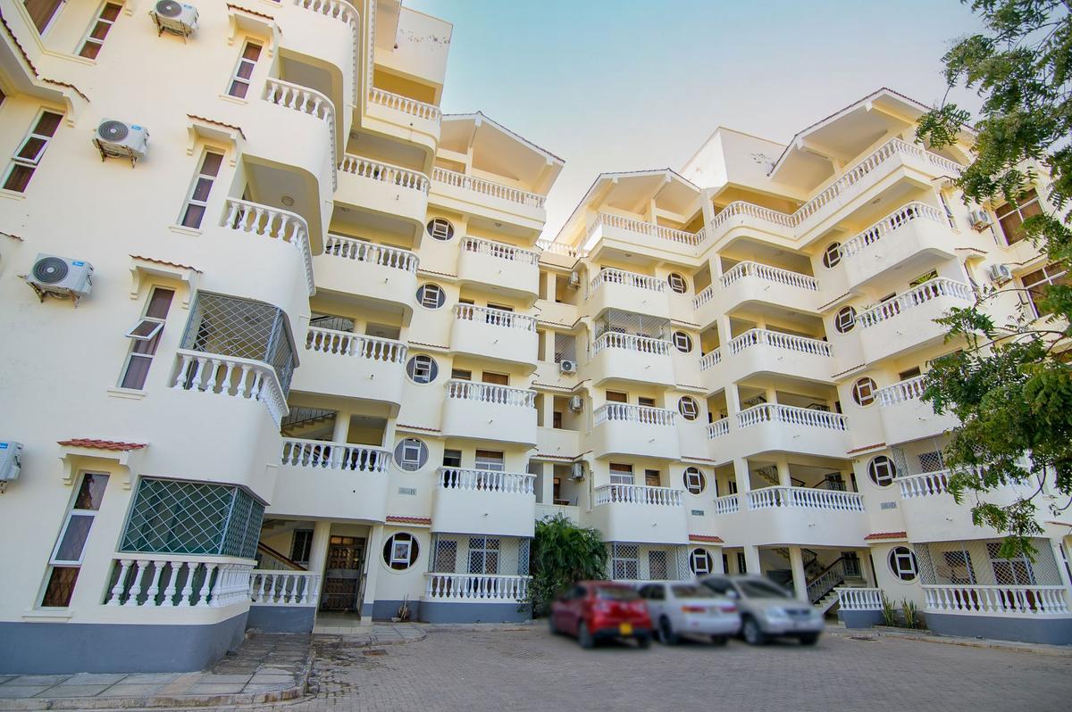 3 Bed Apartment with En Suite in Nyali Area - 2