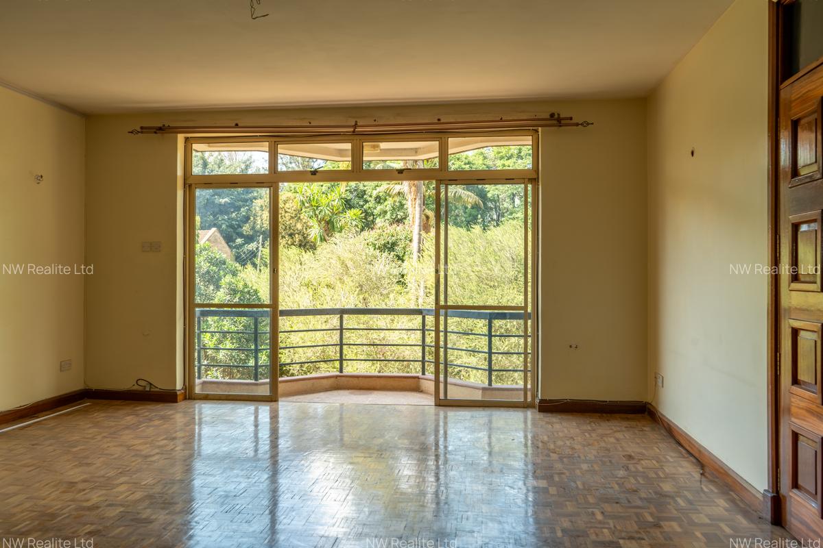 3 Bed House with En Suite in Westlands Area - 13