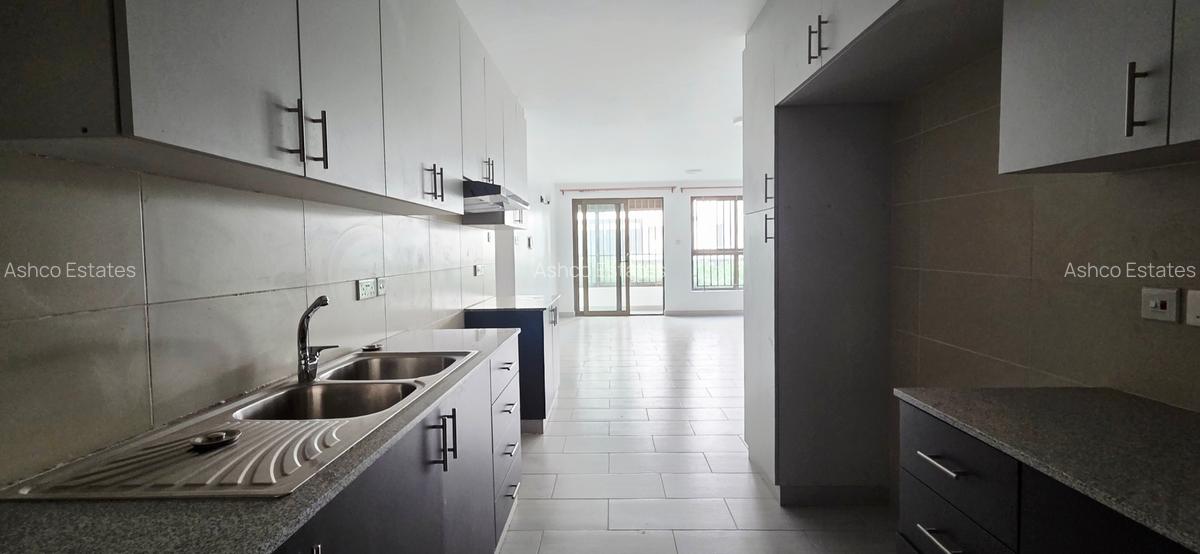 2 Bed Apartment with En Suite in Lavington - 5