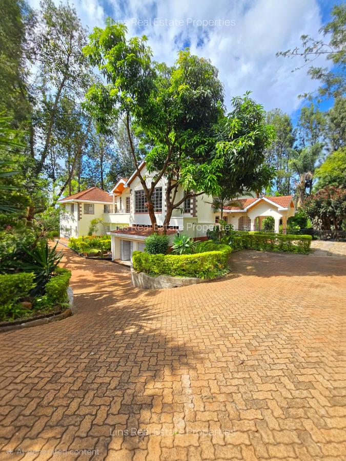 4 Bed House with En Suite in Runda - 1