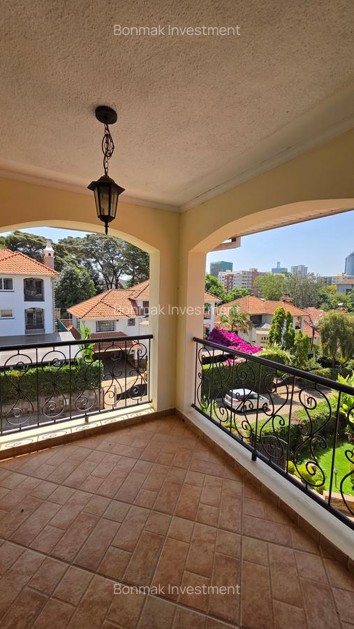 4 Bed Townhouse with En Suite at Nairobi. - 7
