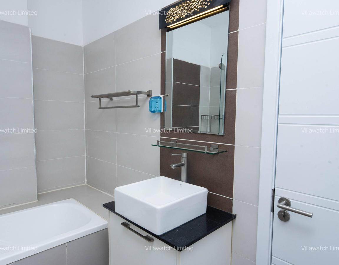 Serviced 2 Bed Apartment with En Suite in Kilimani - 6