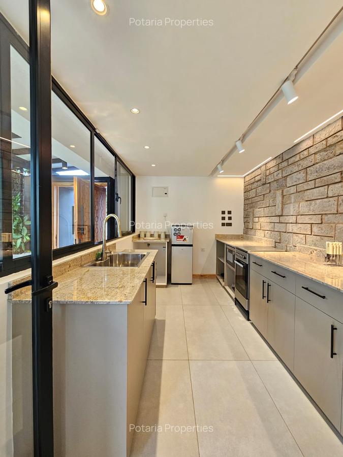 1 Bed Townhouse with En Suite in Kyuna - 5