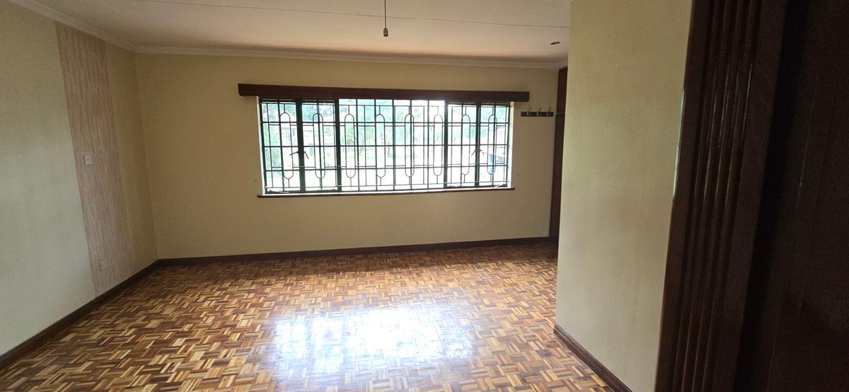 5 Bed Townhouse with En Suite at Mandera Road - 8