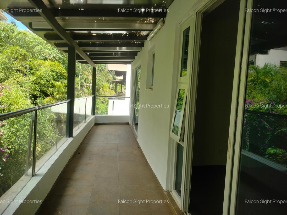 4 Bed Apartment with Swimming Pool at Few Minutes Drive To Gigiri - 18