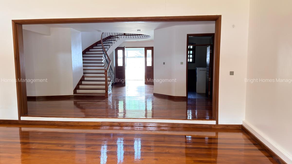6 Bed House with En Suite in Thigiri - 10