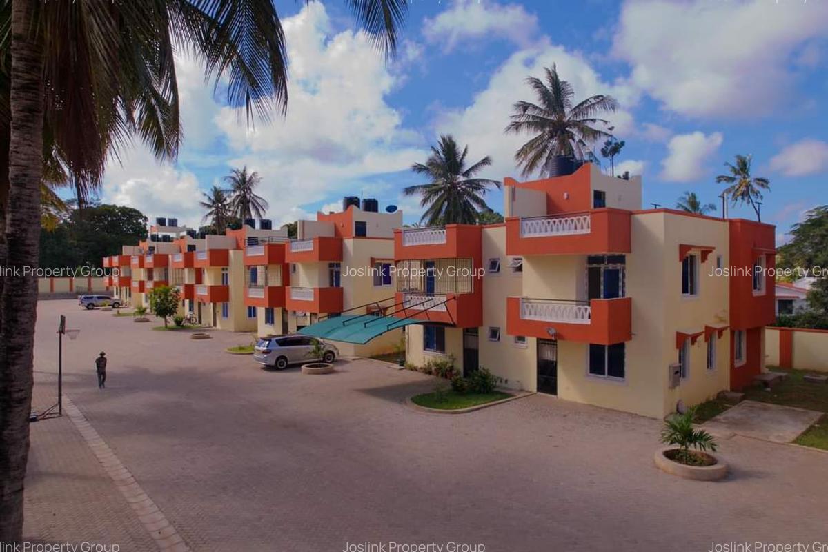 3 Bed Apartment with En Suite in Nyali Area - 14