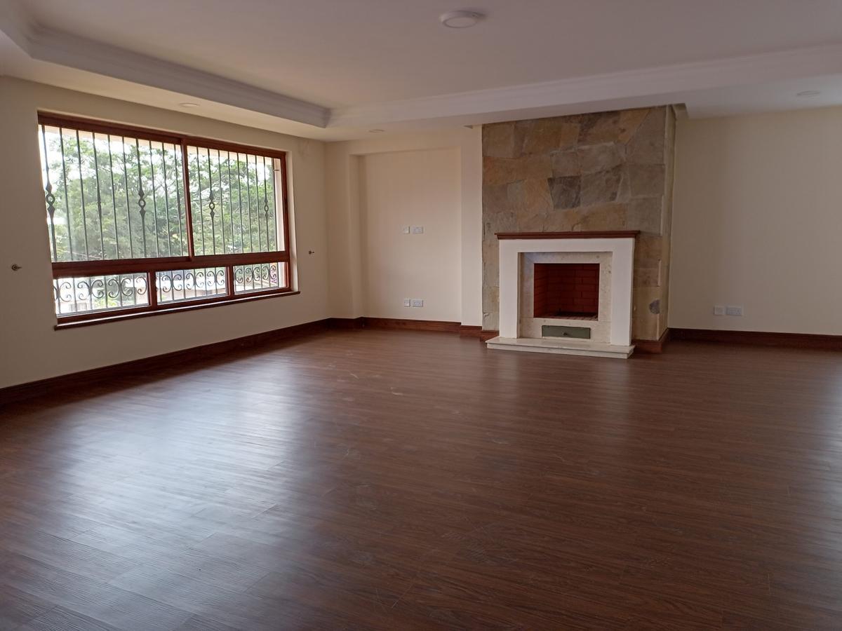 5 Bed House with En Suite at Kyuna - 4