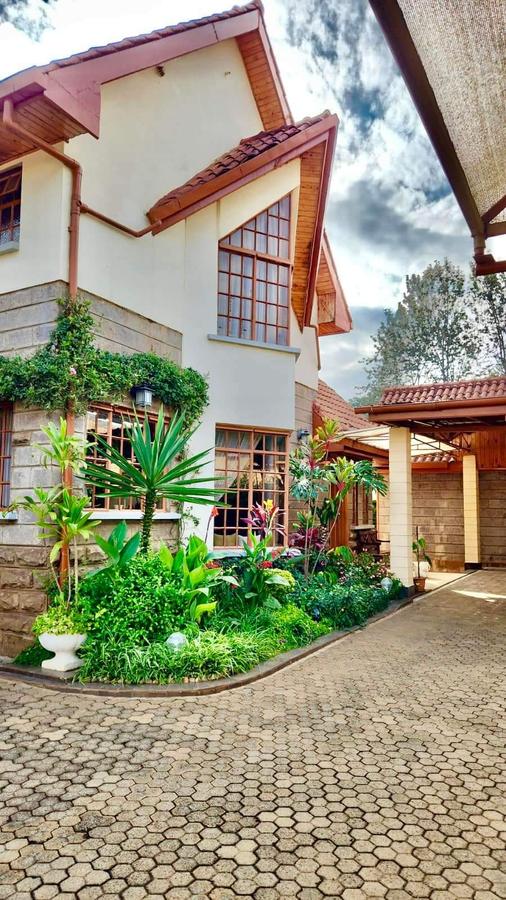 5 Bed House with En Suite at Old Runda - 19