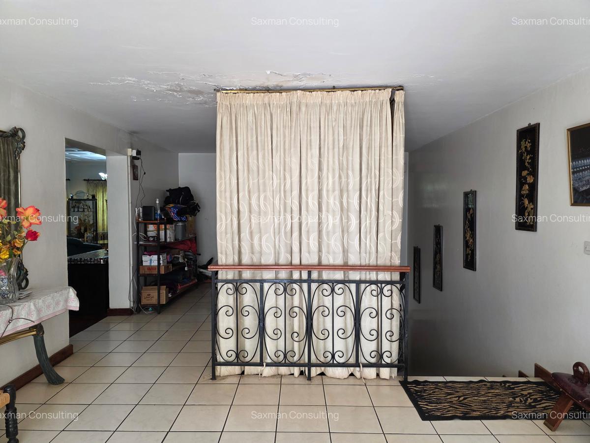 7 Bed House with Staff Quarters in Riverside - 15