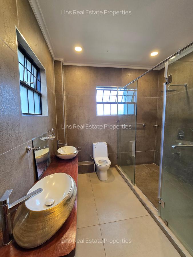 4 Bed Townhouse with En Suite in Kitisuru - 5