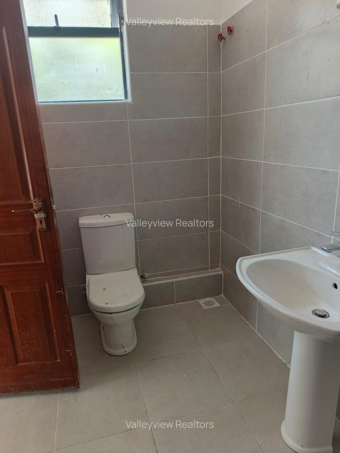 4 Bed Townhouse with En Suite at Lavington - 8