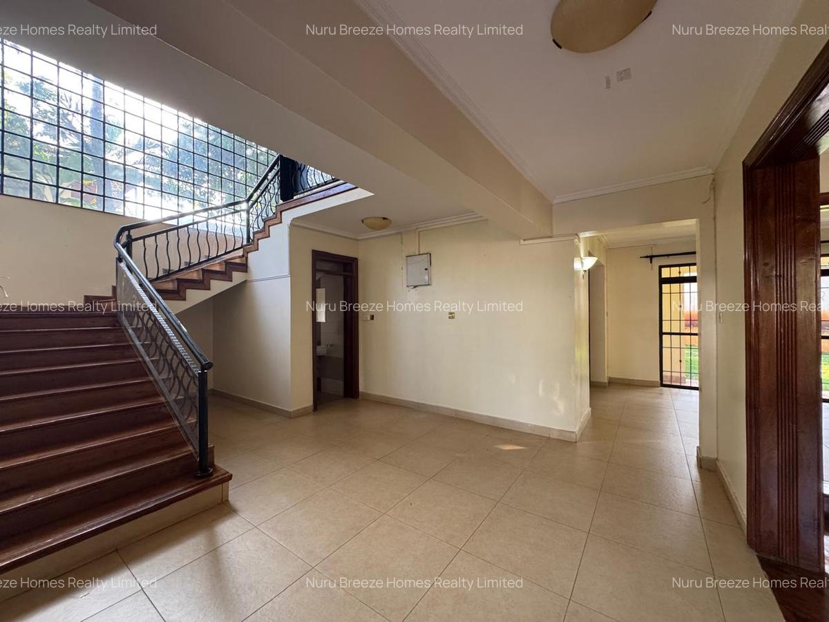 4 Bed Townhouse with En Suite in Kiambu Road - 19