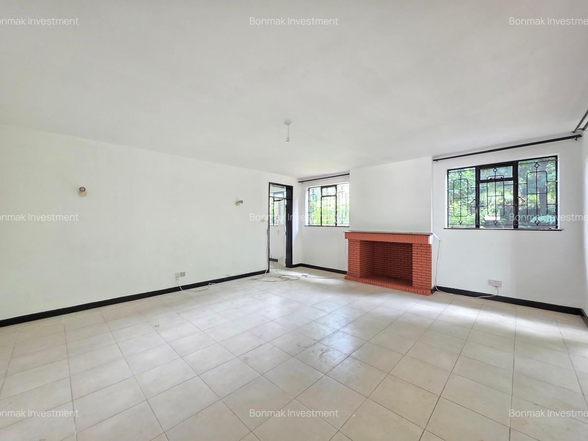 4 Bed Townhouse with En Suite at Near Lavington Mall. - 17