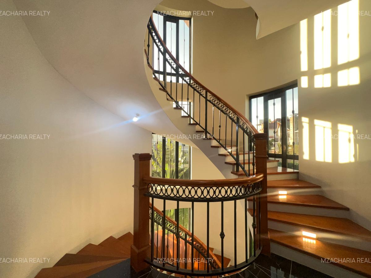 5 Bed Townhouse with Staff Quarters in Runda - 13