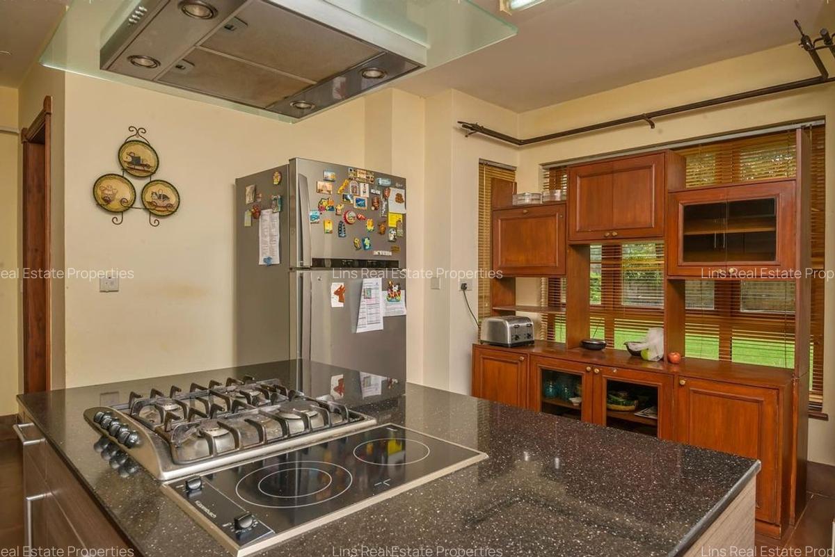 4 Bed Townhouse with En Suite in Kitisuru - 6