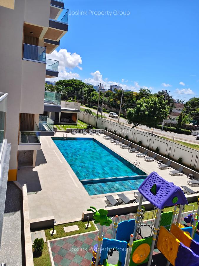 3 Bed Apartment with En Suite at Central - 6