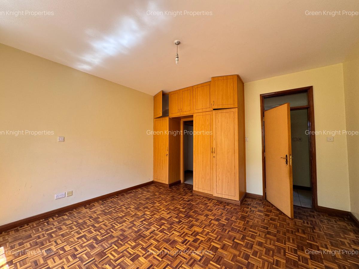 Serviced 3 Bed Apartment with En Suite in Kilimani - 6