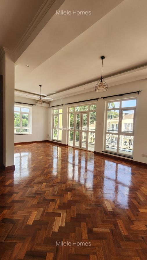 5 Bed Townhouse with En Suite at Njumbi Road - 19